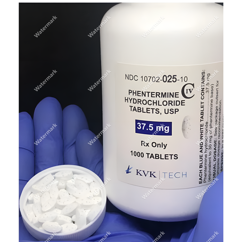 Сине-белая картонная упаковка (коробка) для лекарства Adipex-P (действующее вещество фентермин гидрохлорид USP) в дозировке 37,5 мг. Дизайн коробки повторяет этикетку флакона с логотипом TEVA, названием ADIPEX-P C, кодом NDC 0093-0009-01, указанием 'Rx only' и количеством '100 таблеток'.